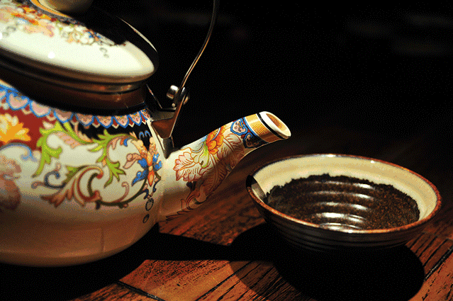 新疆人的保温杯里都装着什么茶？