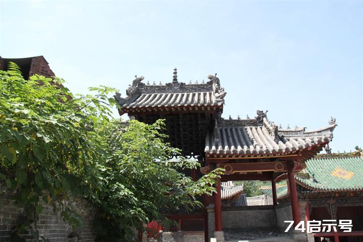 走进“活着的千年古镇” 走进“活着的千年古镇”