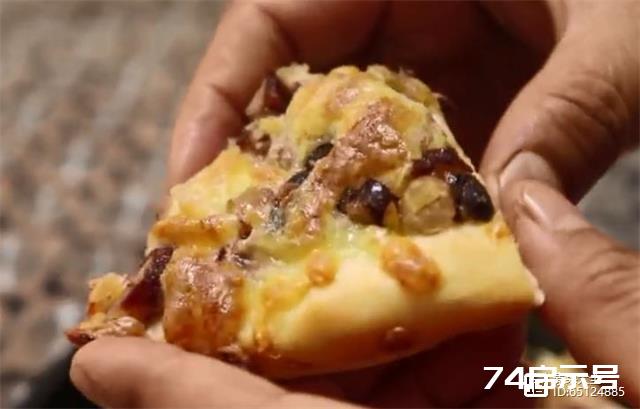 自制披萨，教你在家轻松做蜜豆披萨，做法简单，一看就会
