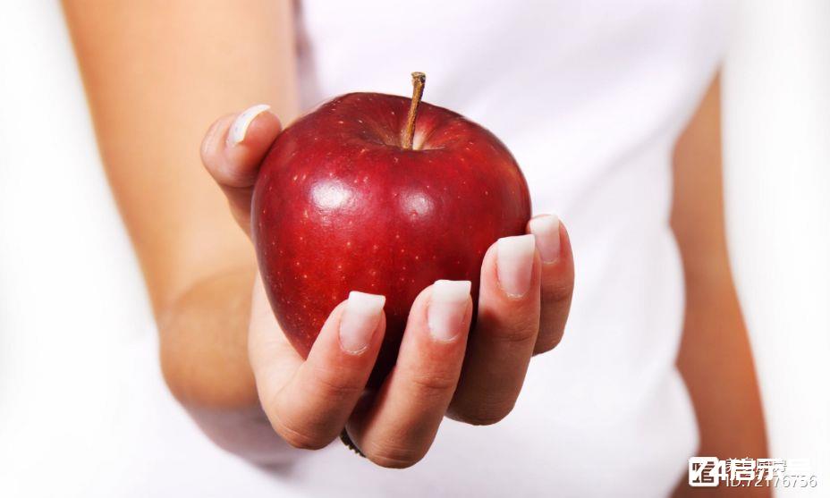 苹果这样吃，排毒又开胃！饭前每天吃一个，远离血栓、癌症，胜过吃药！