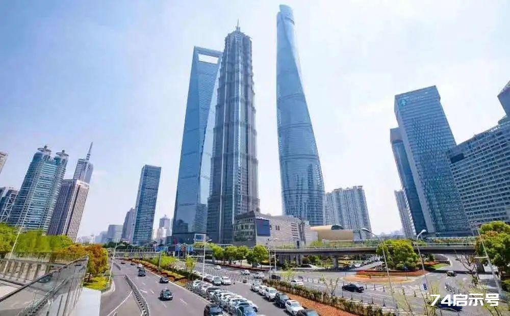 上海开通首条“建筑可阅读”专线巴士