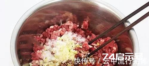 牛肉馅饺子要想好吃，拌馅时加点“它”，饺子鲜嫩多汁，超好吃！