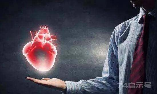 养命必养心脏！心脏不好的人多做这两小动作，巧护心脏，简单实用