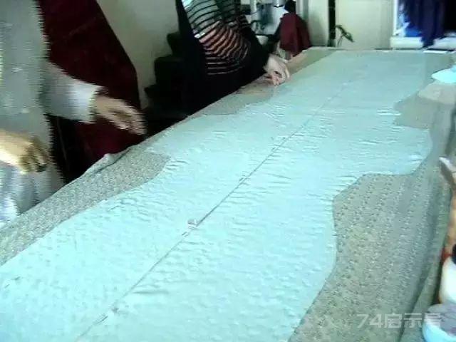 传统手工旗袍的裁剪工艺和注意事项