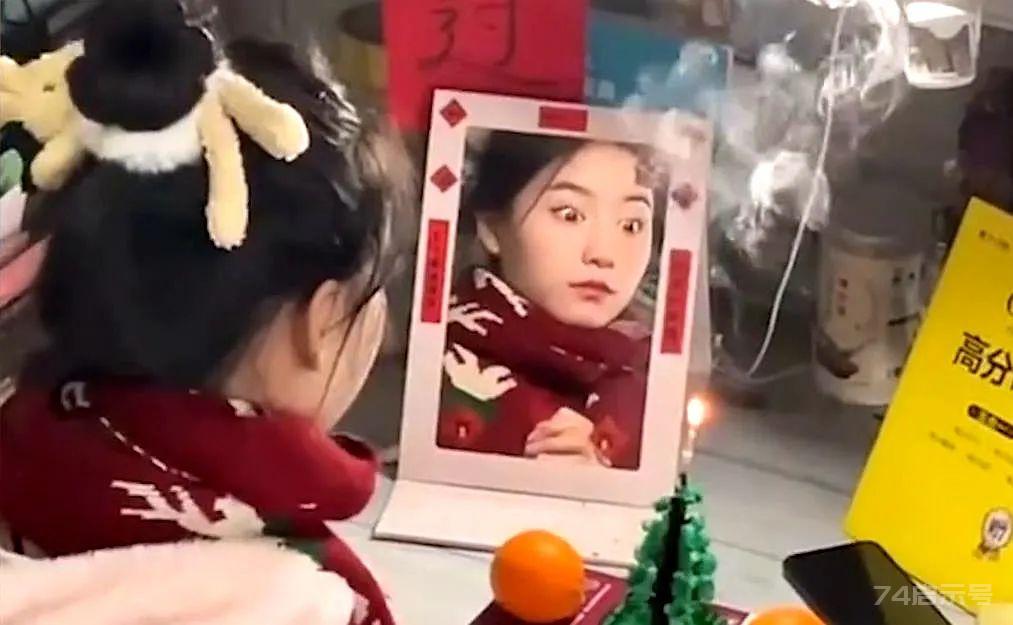 重庆一女生对着圣诞蜡烛许愿，惊悚的一幕发生了……