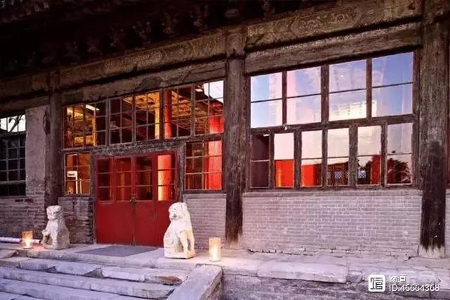 老外用5年抢修的中国皇家寺庙，可以喝酒吃饭睡觉开派对
