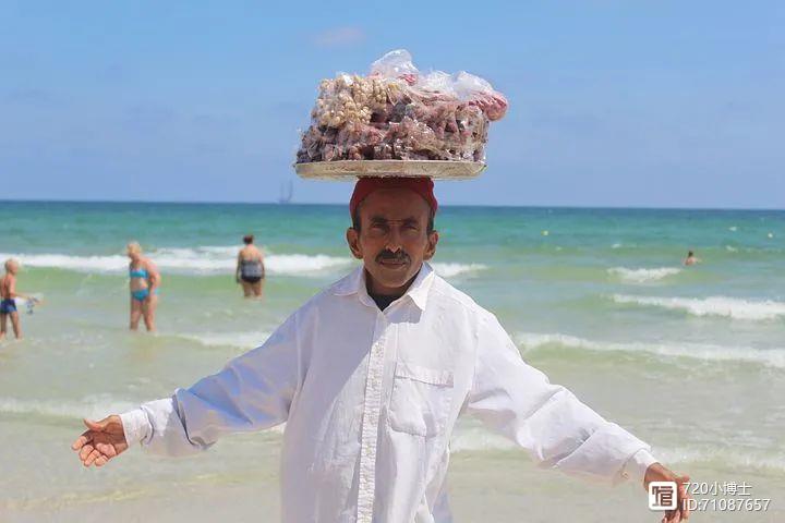 突尼斯人民生活压力小，兼具东西方文化，突尼斯是个怎样的国家
