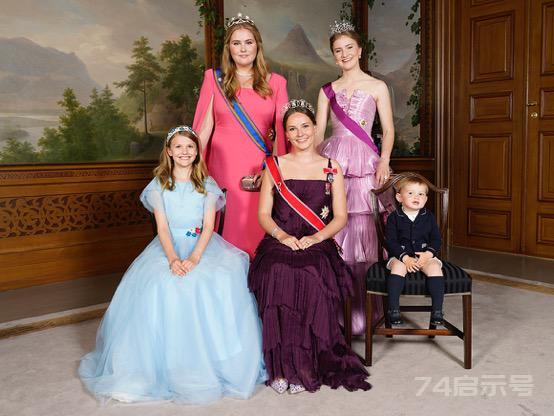 欧洲最美女王会是她？瑞典10岁公主颜值爆表，和弟弟齐出镜超萌！