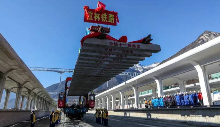 比青藏铁路还难修，预计耗资800亿，中国为何非要建造川藏铁路？