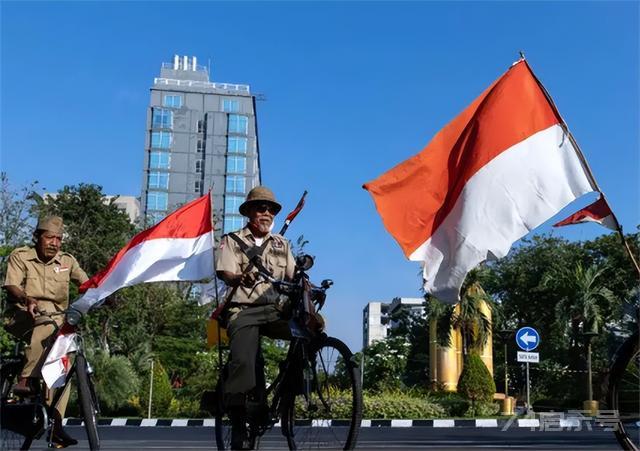 印度尼西亚：一个靠宗教粘合的散装国家，集可怜、可恨于一身