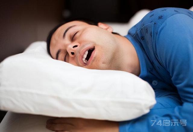 晚上睡觉时为什么总是“嘴发干”？可能是身体发出的信号，莫忽视