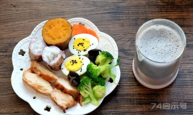 如何科学吃早餐？建议中老年人：做好这“4事”，营养均衡身体棒