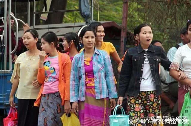 中国游客去缅甸旅游，看到这种现象之后，游客表示都不害羞吗