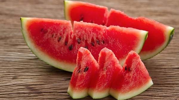 夏天必吃的4种水果 每天吃多少水果最养生