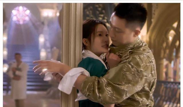 李沁黄景瑜因戏生情，弄假成真？互换情侣头像，彼此备注成亮点！
