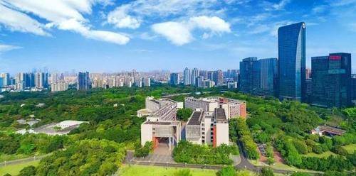 深圳大学灵异事件：一山一湖一庙是怎么回事