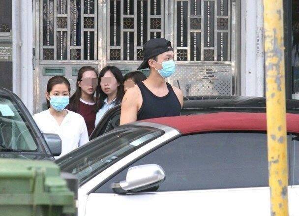 王浩信被传离婚后避谈与陈自瑶关系，感恩女儿理解自己无暇陪伴
