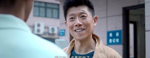 庭外开播：罗晋万茜夏雨主演，犯罪题材！质量颇高，若注入强心针