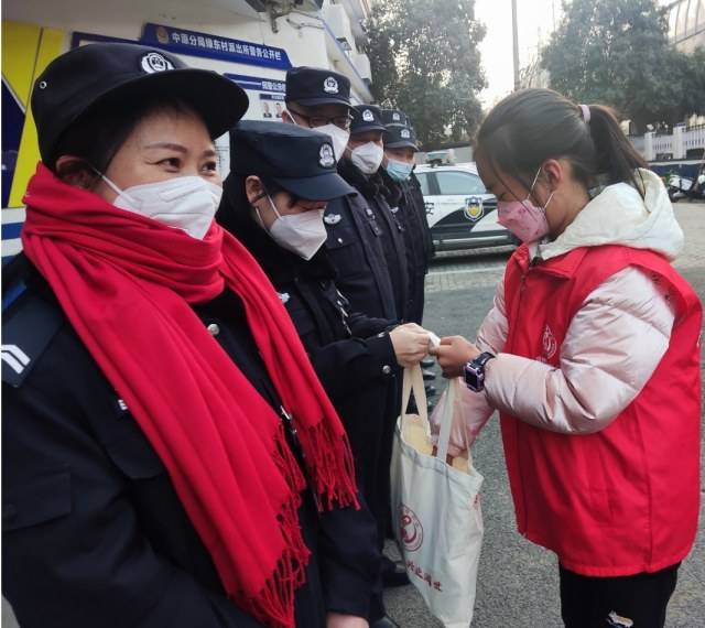 募善款4.5亿元惠及困难群体50万人次——郑州慈善总会2022年大事记