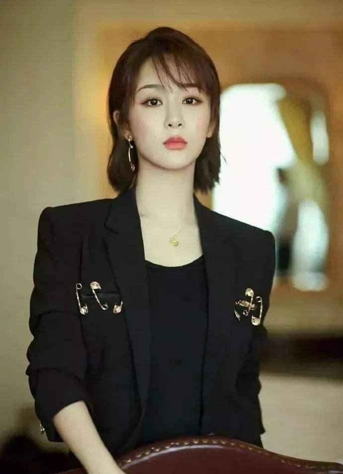 杨紫绿洲晒好友送的七夕青蛙，背后的深意你懂吗，请听我来说