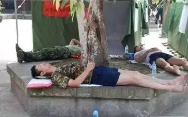 你有想过有一天，竟然能跟吴京、张一山、马思纯视频通话吗？