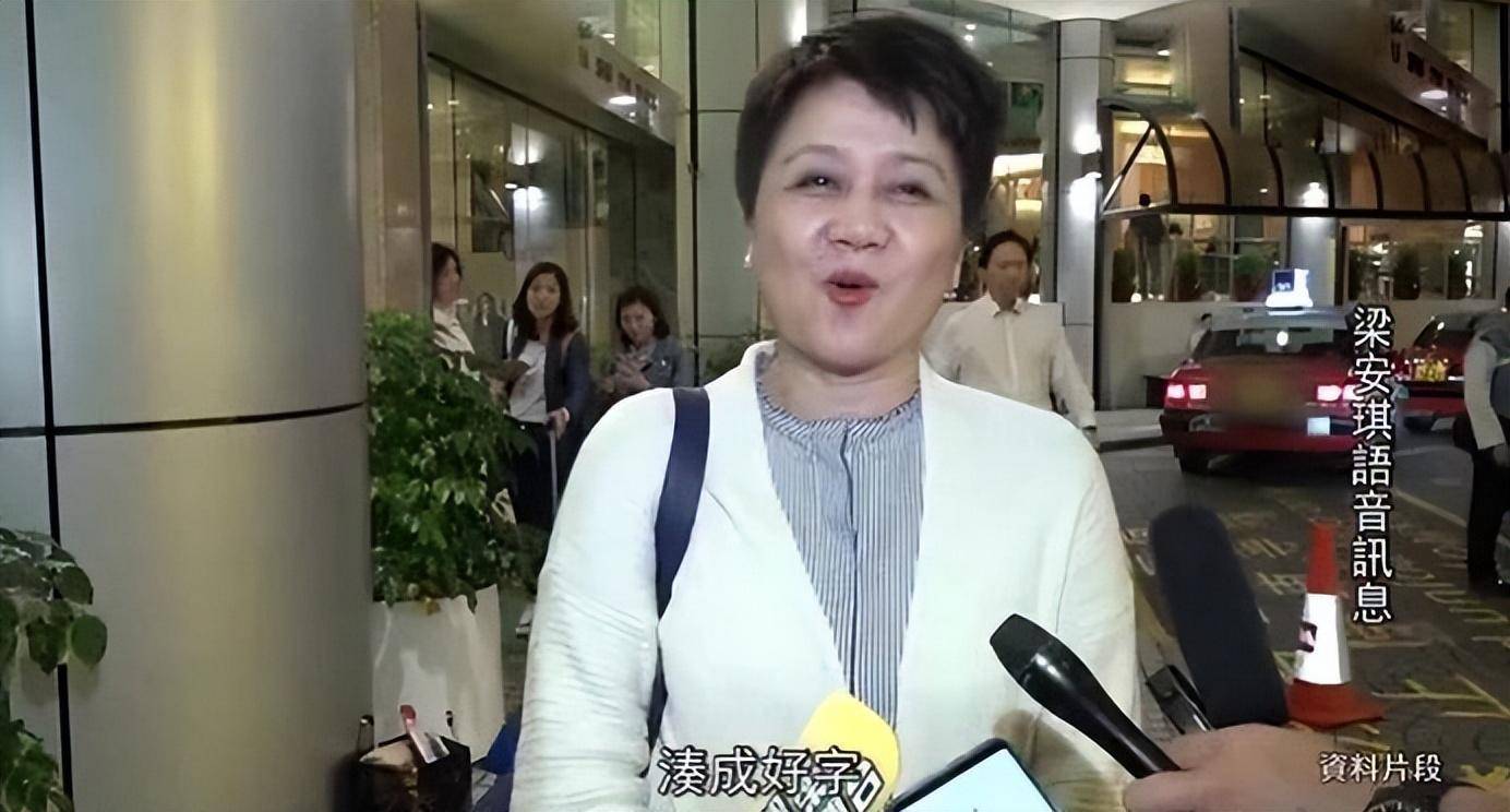 奚梦瑶全家福四太站C位，郭碧婷老公失踪被向太宠上天…同年嫁豪门如今路不同