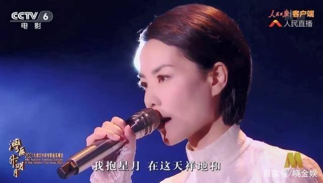 常石磊：变身工作狂，加班到凌晨4点再素颜翻唱一首歌曲之后才睡