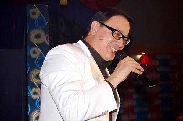 香港三位反派演员，曹查理成魔，吴毅将封神，还有一位堪称经典