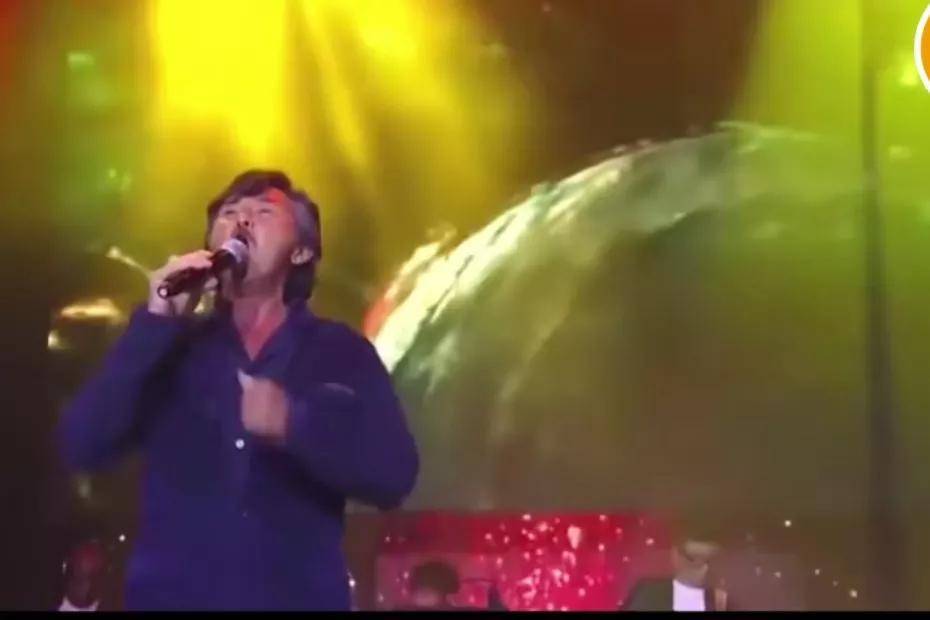 黄霑娱乐圈第一狂人，跟李小龙约架，对着成龙撒尿
