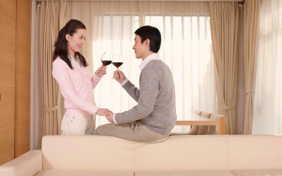 儿子对母亲的控诉：妈，您消停点吧，否则我的家都被你给毁了