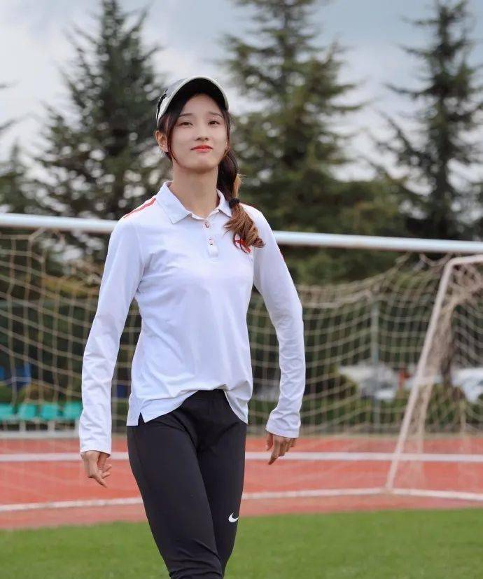 跑步女神李美珍：李芷萱的小师妹，颜值与实力俱全！