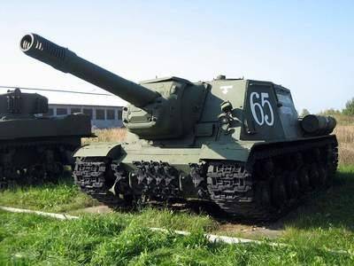 虎式坦克的头号对手：苏-152自行火炮，让虎式坦克失去存在感