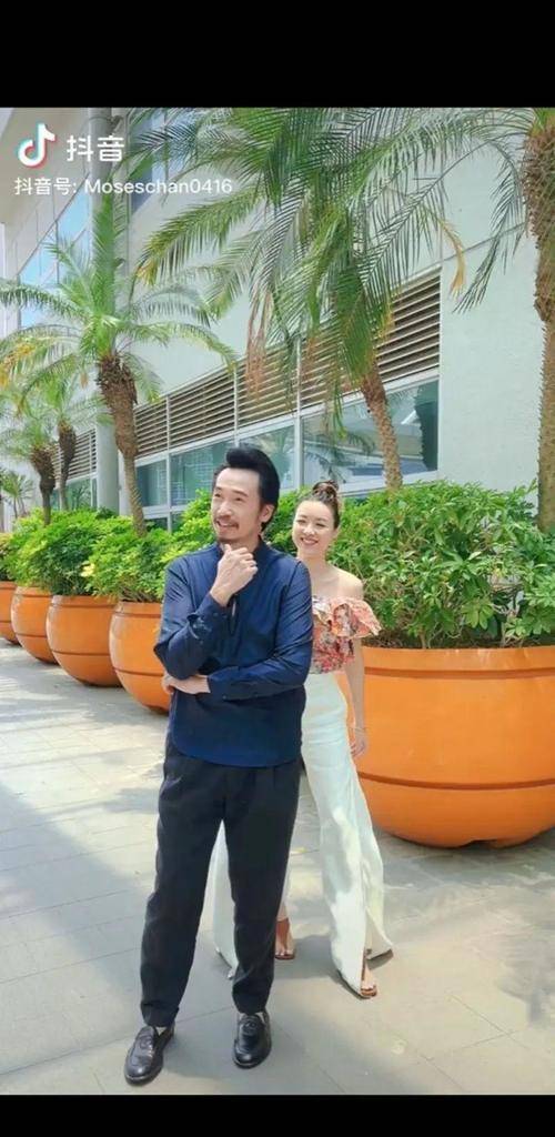 TVB视帝夫妻电视城大晒恩爱，两人再次夫妻档拍TVB新剧