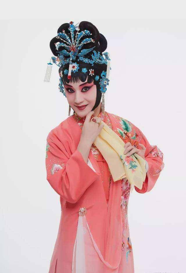 京剧界“酸菜姐妹”王蓉蓉、刘桂娟，孙毓敏的“允许翠花上酸菜”