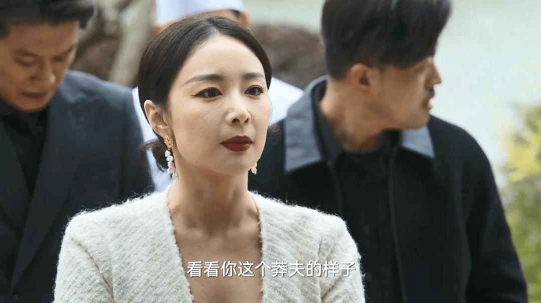 陈书婷能火向全国，是因为她身上，有满足中国人审美的5种女人味