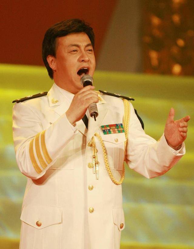 歌唱家吕继宏：63岁未婚无儿无女，却和不婚不育的张也在一起21年