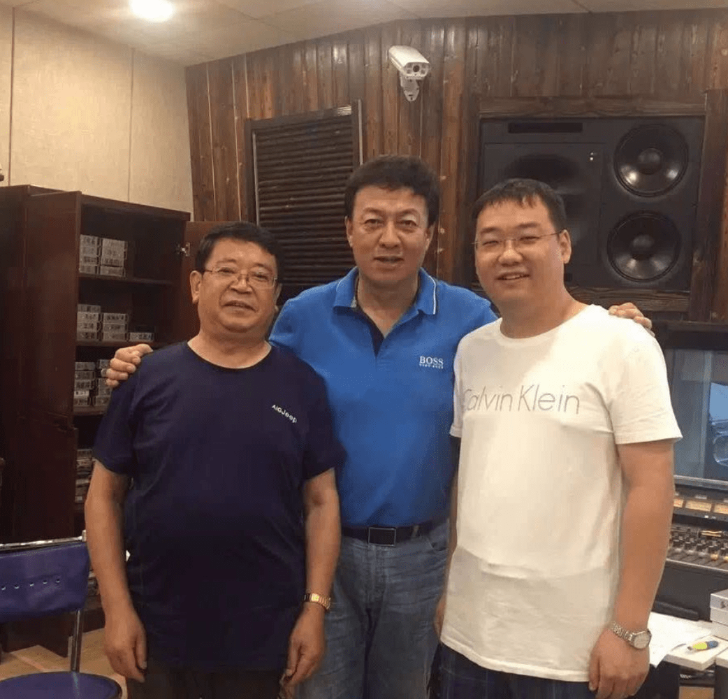 歌唱家吕继宏：63岁未婚无儿无女，却和不婚不育的张也在一起21年