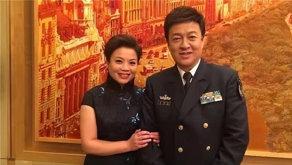 歌唱家吕继宏：63岁未婚无儿无女，却和不婚不育的张也在一起21年