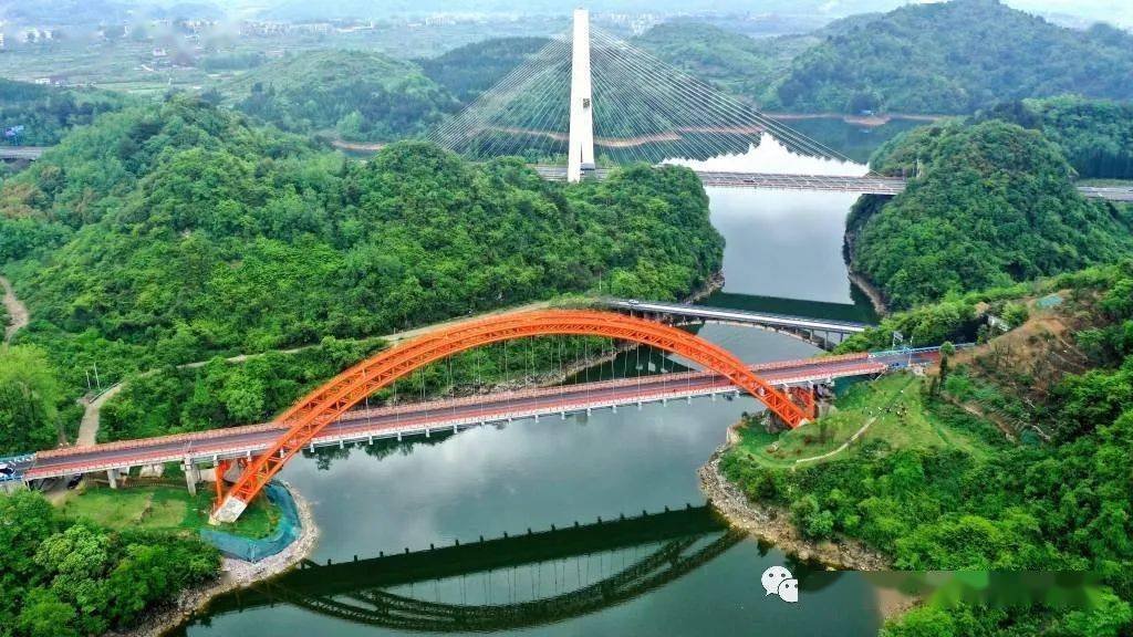 万桥飞架看贵州 | 开山劈水跨天堑 世界高桥第一流
