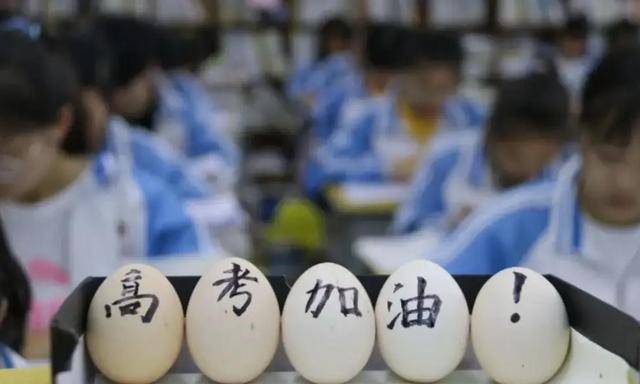 “考不上清华你负责”，男子修改wifi密码惹邻居不满，评论很精彩