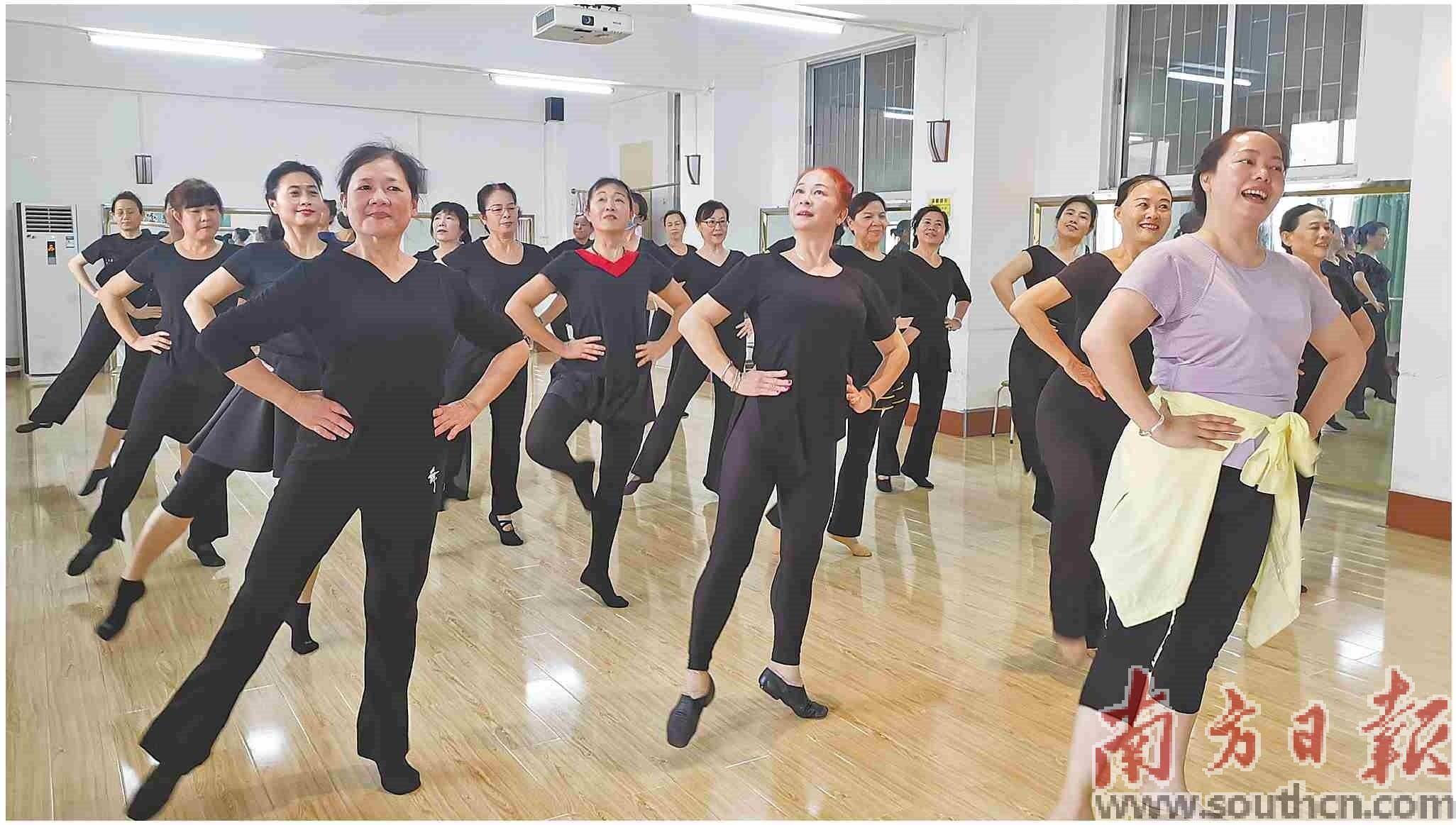 全民终身学习蔚然成风