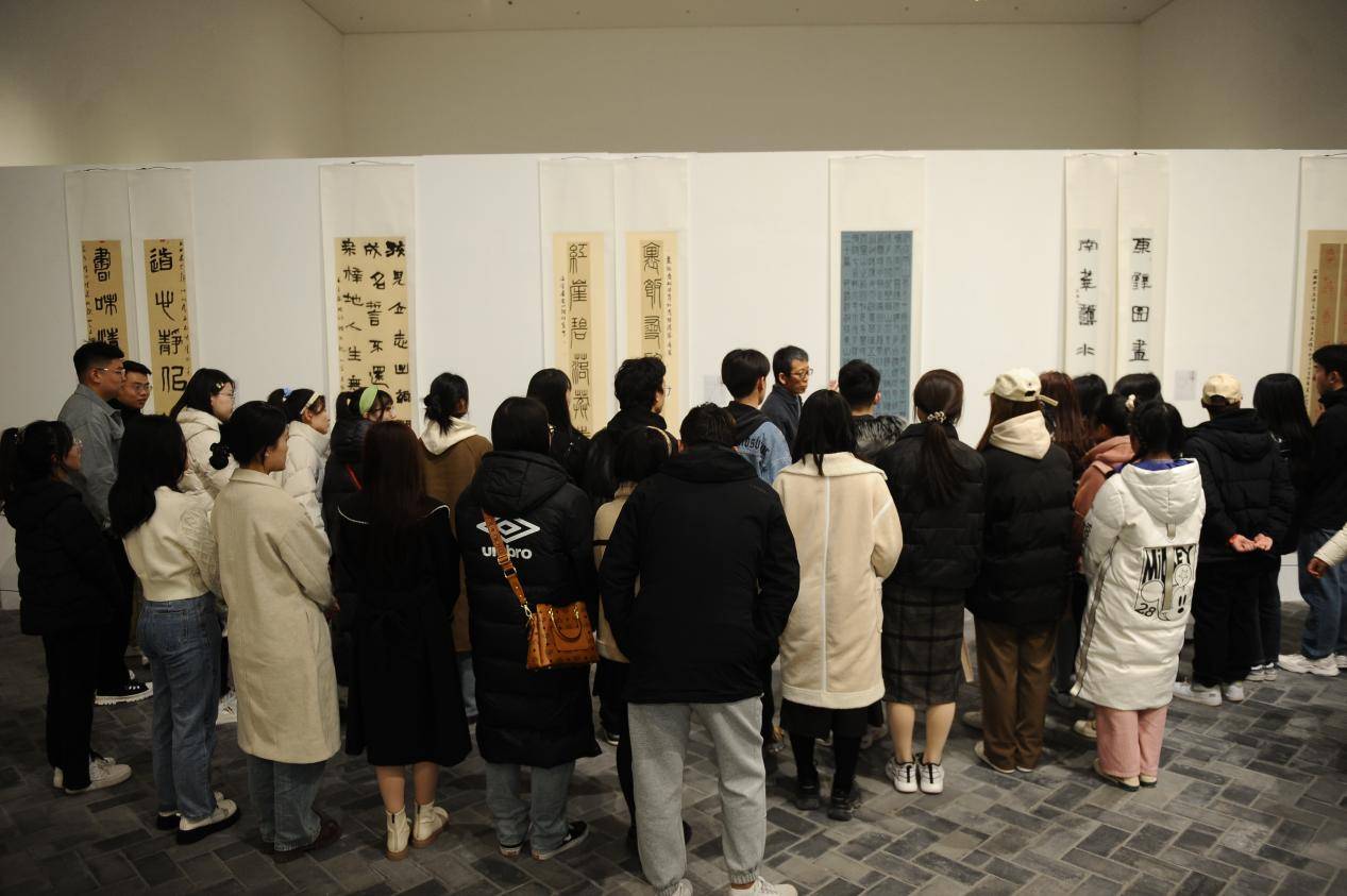 第七届孔孟之乡汉碑行“熔古铸今”济宁市篆隶书法作品展开展