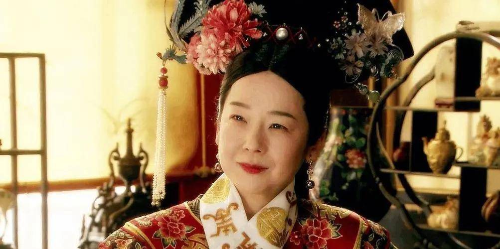 慈禧宠臣荣禄的官职有多高，相当于现在的什么官职？级别确实很牛