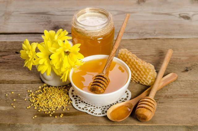 夏天蜂蜜怎么保存？蜂蜜到底要不要放冰箱？
