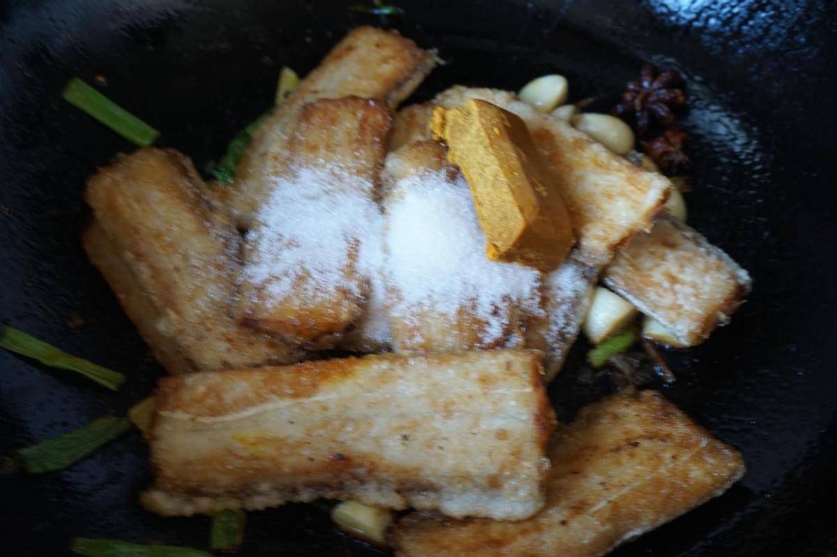 没有食欲就吃它！咖喱烧带鱼：香辣可口，这才是带鱼的美味吃法