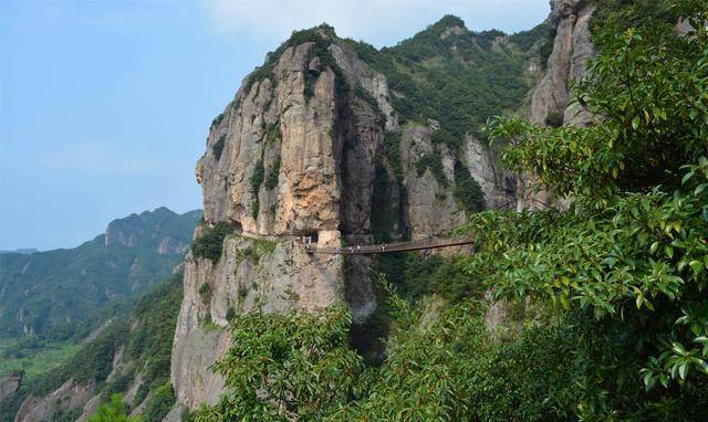 中国最美的3大名山，趁着年轻一定要去看看，你去过哪几座