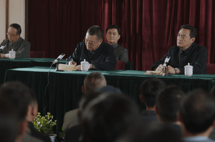 央视又出一部王炸剧，播1天收视大爆，老戏骨演技令人拍案叫绝