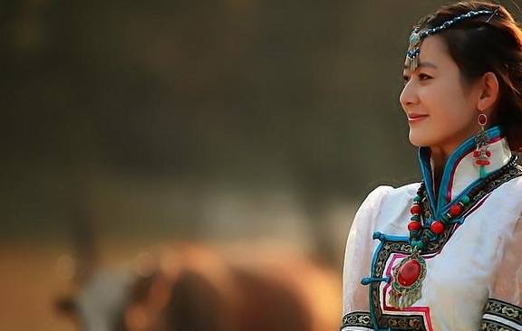 内蒙古翁牛特部人是古代哪个民族的后裔？