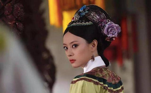 《甄嬛传》：提醒苏培盛勒死余氏的，并不是安陵容，而是甄嬛