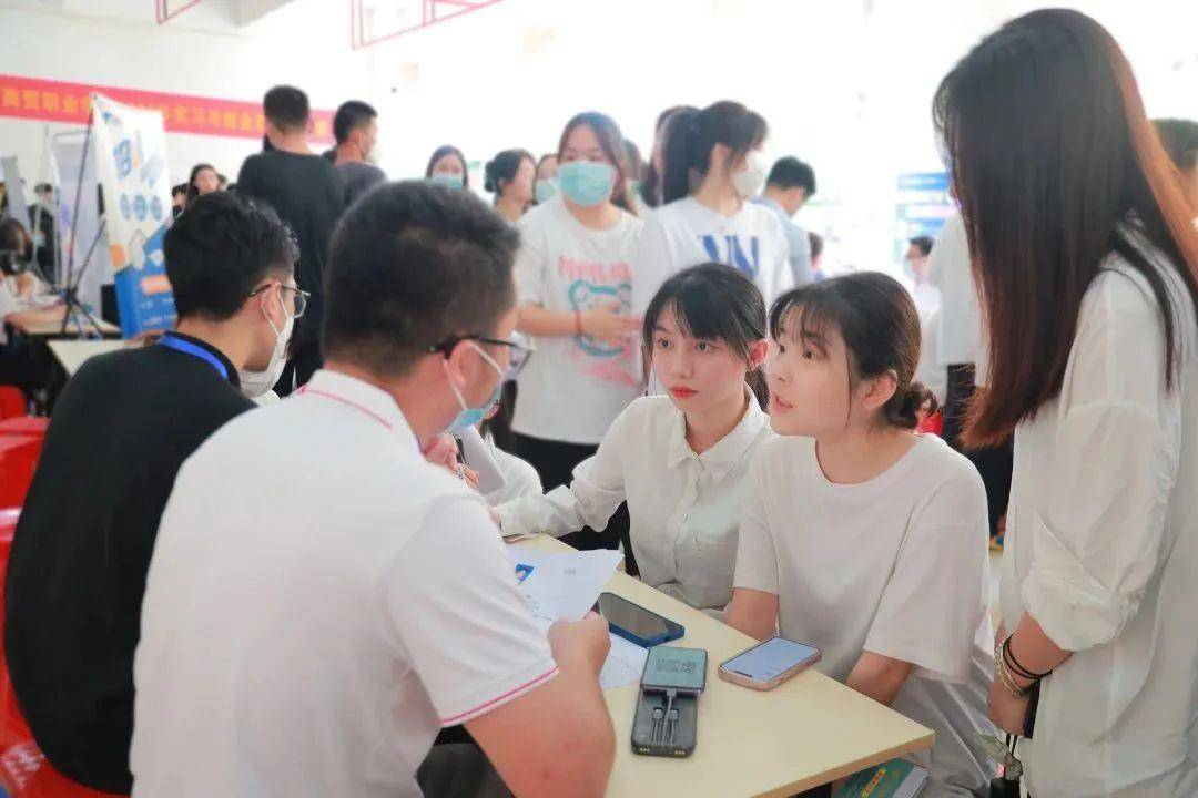 春季高考省划线公布！华南商贸扩大招生，5039个招生计划！